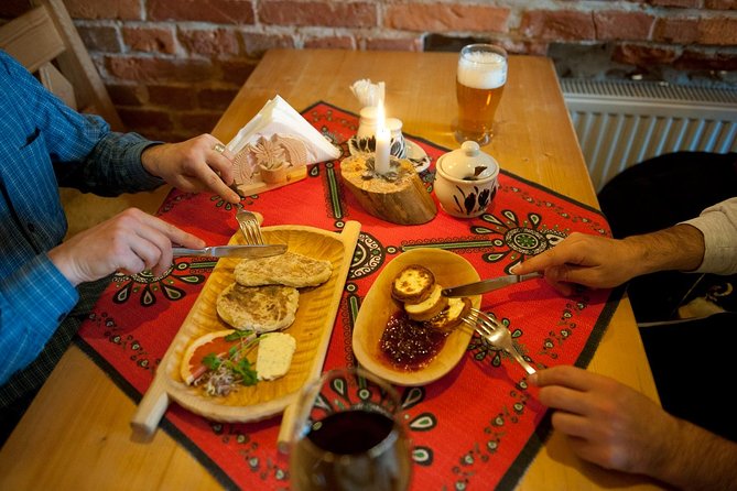 Krakow: Food Tour of 10 Tastings with Pierogi, Vodka & More - Floriańska ends with a Polish doughnut