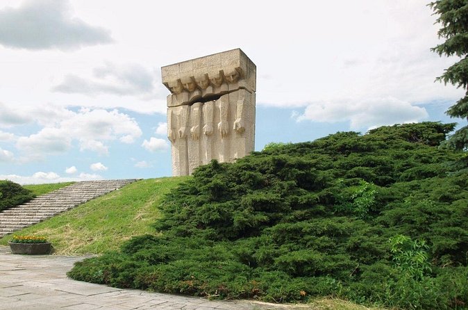 Krakow: Former Concentration Camp Plaszow Guided Tour - Who should take this walk