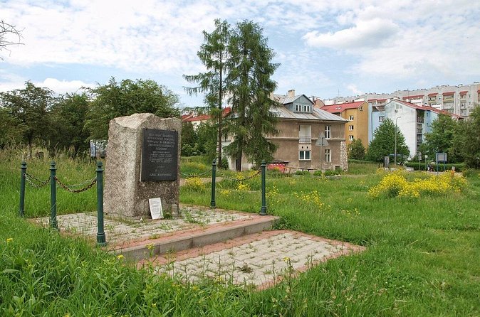 Krakow: Former Concentration Camp Plaszow Guided Tour - Practical advice for a respectful visit
