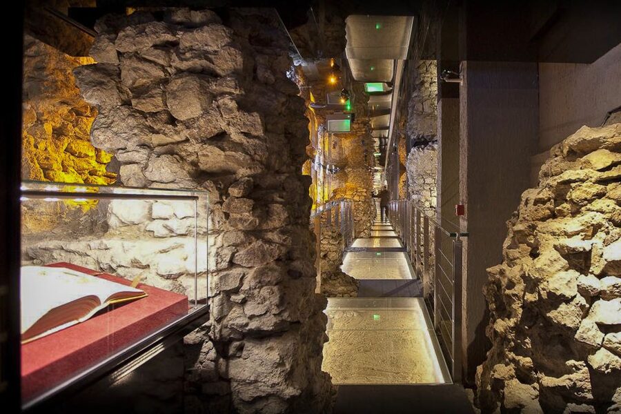 Krakow: Guided Tour of Rynek Underground - Entering Krakow’s Medieval World Below the Square
