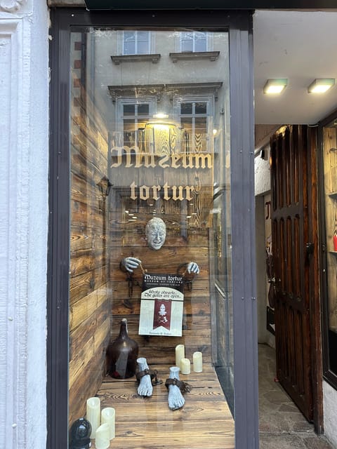 Kraków: Guided Tour of the Torture Museum - Medieval devices and the mechanics of fear