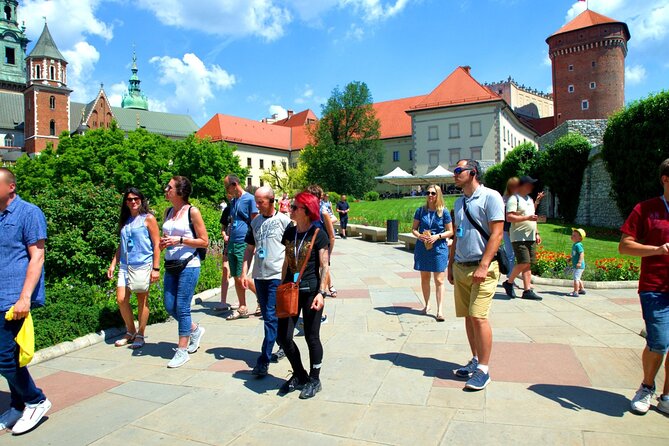 Krakow Guided Tour to Iconic Polish Royal Residence Wawel Castle - Walking From Kanonicza 25 to the Castle