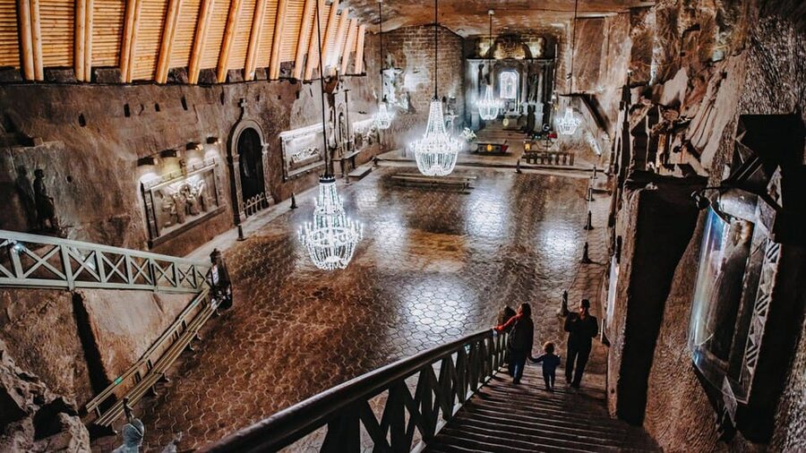 Krakow: Guided Tour to Wieliczka Salt Mine with Transport - Krakow pickup keeps the morning simple
