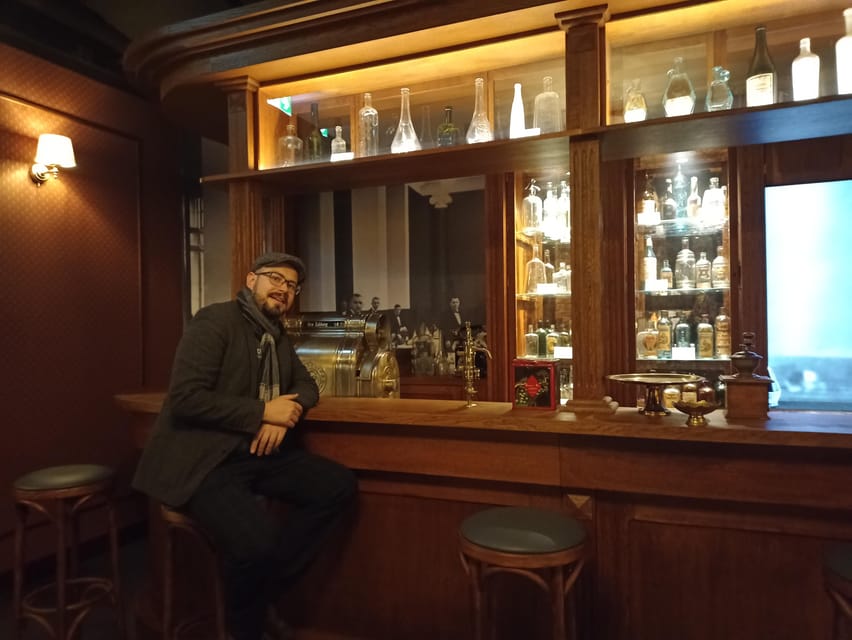 Krakow: Guided Vodka Factory Museum Tour with Tasting - What the sommelier format adds