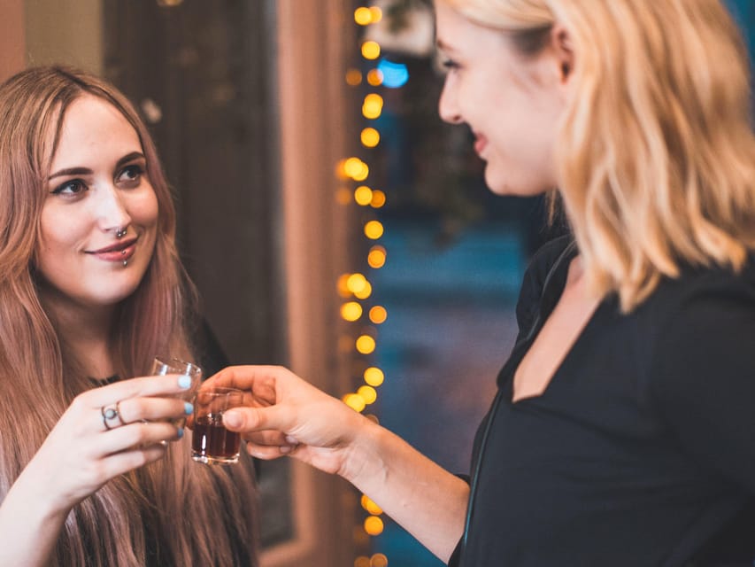 Kraków: Guided Vodka Tour with Food and Drink Tastings - Guides make or break the evening