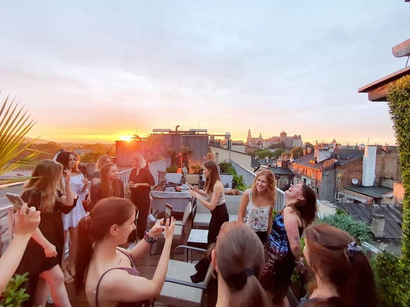 Krakow: Hidden Rooftop Bar Reservation with 1 Cocktail - Key points to know before booking