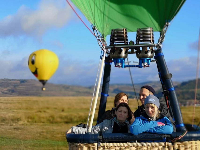 Kraków: Hot Air Balloon Flight with Champagne - Languages and personal service