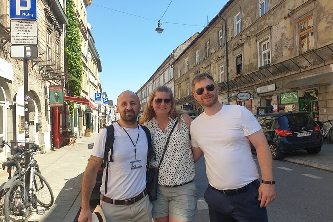 Krakow Jewish District and Ghetto Guided Tour in a Small Group - Five synagogues, but mostly from the street