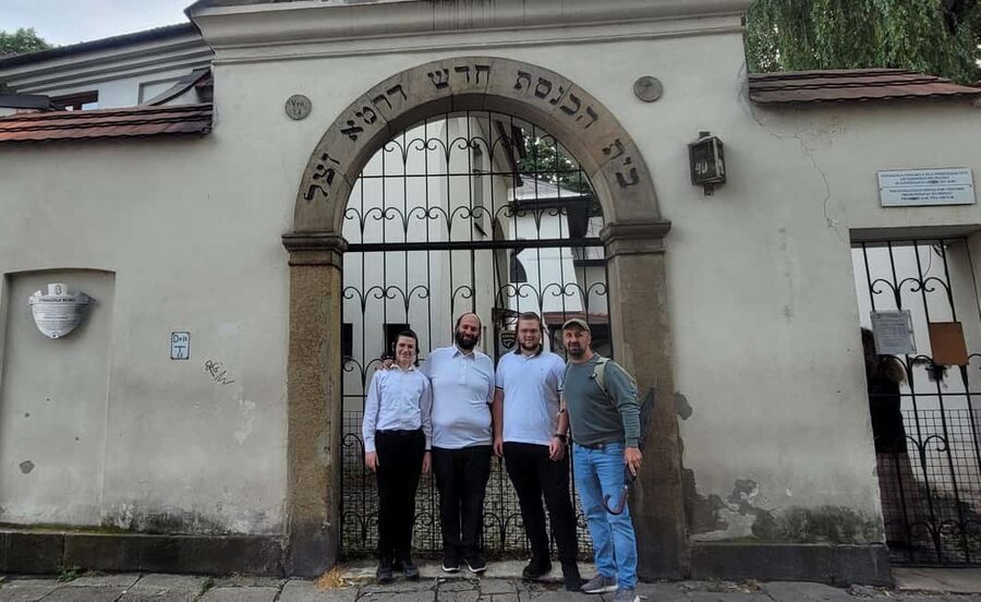 Krakow Jewish District Tour in a Small Group - Group size, pace, and practical comfort