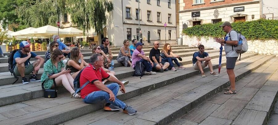Krakow: Jewish Quarter and Former Ghetto Tour - Starting at the Old Synagogue on Szeroka Street