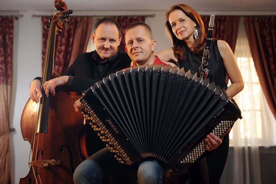 Krakow: Jewish-Style Klezmer Music Concert - Meeting point and Old Town timing