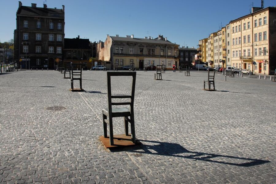 Krakow: Kazimierz, Schindler's Factory & Ghetto with Guide - Why this Krakow history tour works as one experience