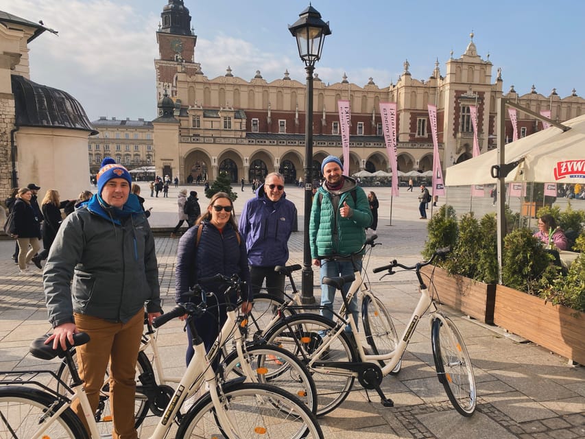 Krakow: Old Town and Kazimierz Guided Bike Tour - What the guide adds to the ride