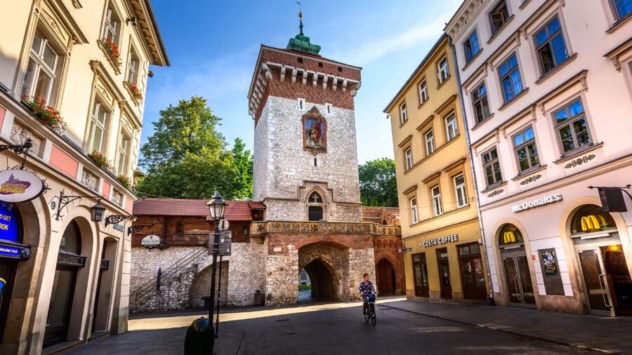 Krakow: Old Town Audioguided walking Tour - Starting below St. Peter and Paul Church