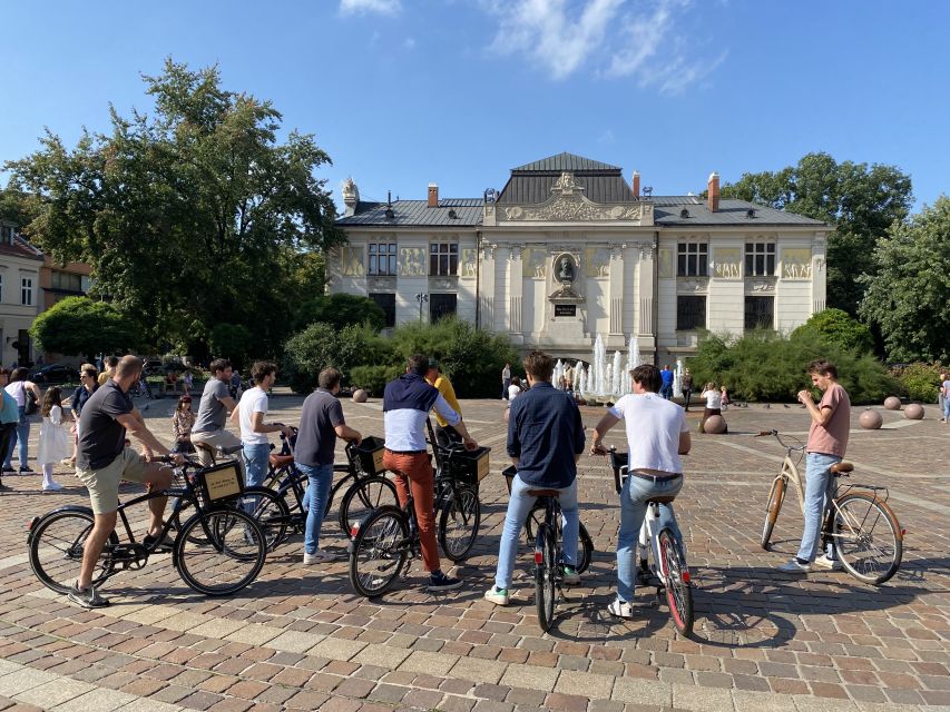 Krakow: Old Town Bike Tour with a Guide - Key points to know before you book