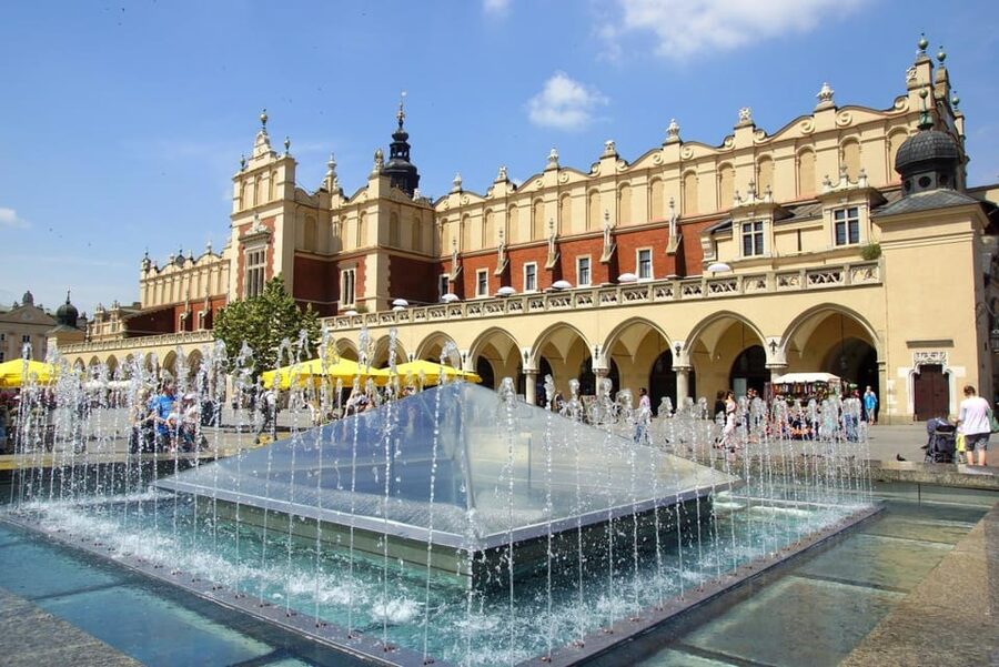 Krakow: Old Town City Tour in a Golf Cart - Comfort, weather, and access
