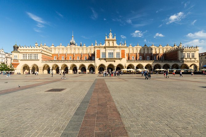 Krakow: Old Town Guided Walking Tour - Why this three-hour walk works well in Krakow