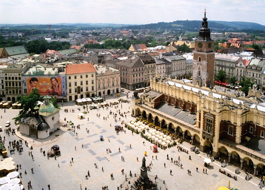 Krakow: Old Town Highlights Private Walking Tour - Starting at the Krakow Barbican
