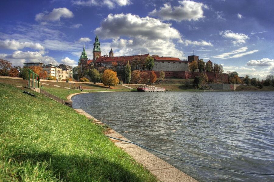 Krakow: Old Town Highlights Private Walking Tour - Churches, palaces, and Old Town streets