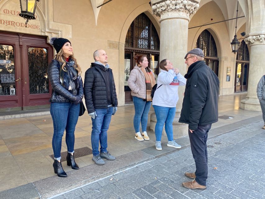 Krakow: Old Town Highlights Walking Tour - Key points at a glance