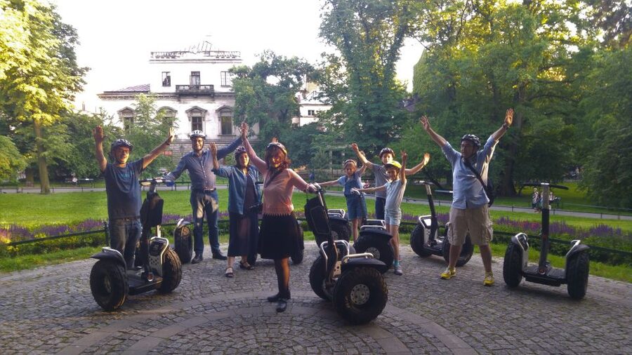 Krakow: Old Town & Jewish Quarter 2-Hour Segway Tour - Wawel Hill and the famous Dragon
