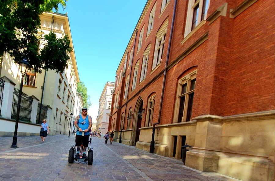 Krakow: Old Town & Jewish Quarter 2-Hour Segway Tour - What the private format means for value