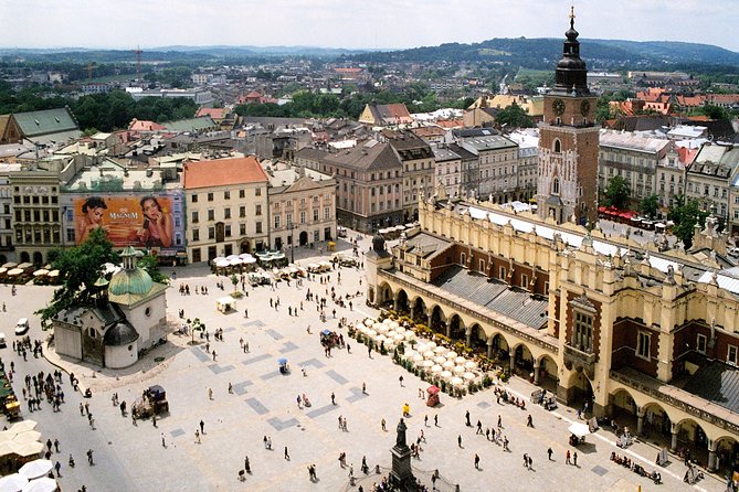 Krakow Old Town & Kazimierz Highlights Tour by Electric Car - What the audio guide adds