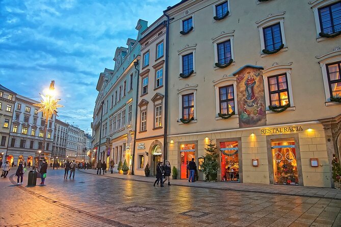 Krakow: Old Town, Mary's Church and Rynek Underground Guided Tour - Key points to know before booking