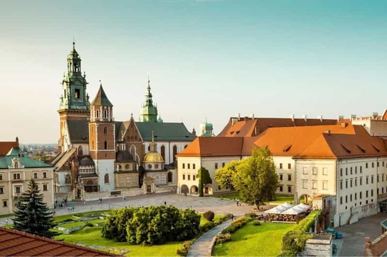 Krakow : Old Town Walking Tour With A guide - St. Adalbert’s Church and the older Main Square