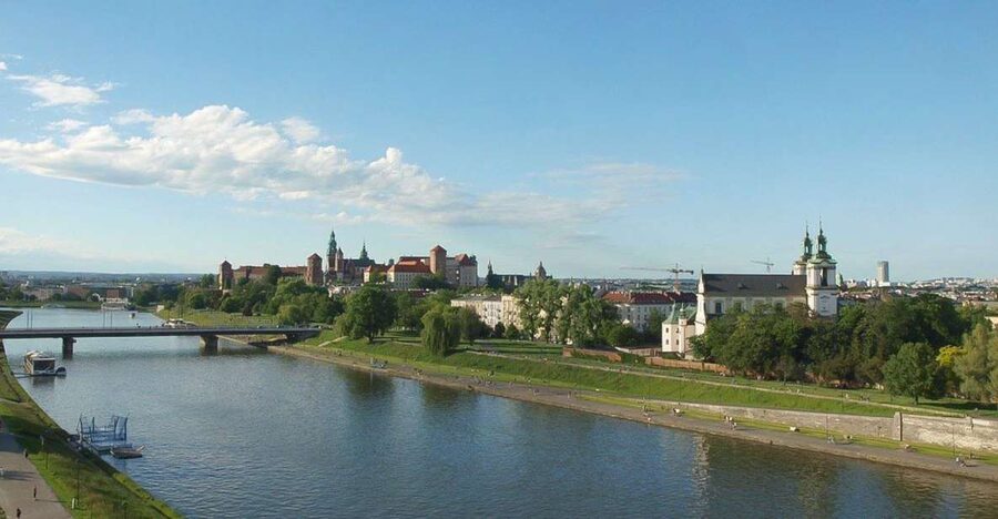 Krakow: Old Town, Wawel, and Underground Museum with Lunch - The golf cart route through Krakow’s Old Town
