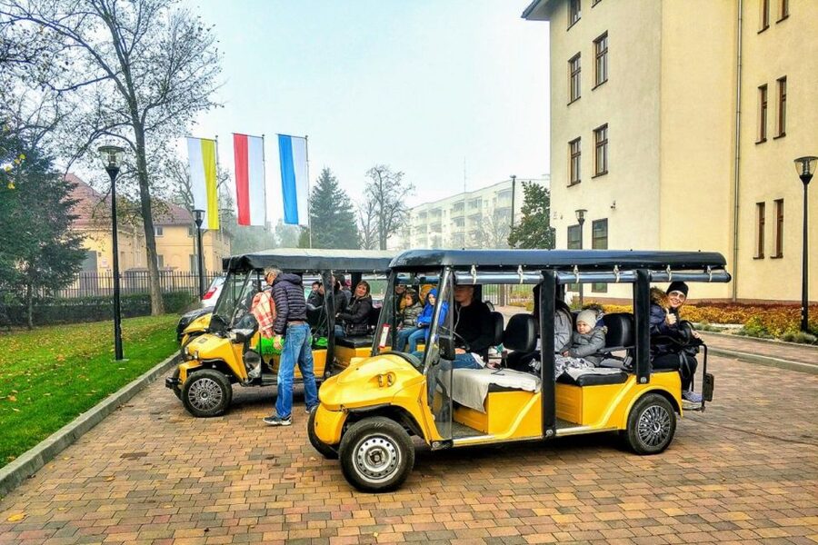 Krakow: Old Town, Wawel, and Wieliczka Salt Mine with Lunch - Meeting point, timing, and what to bring