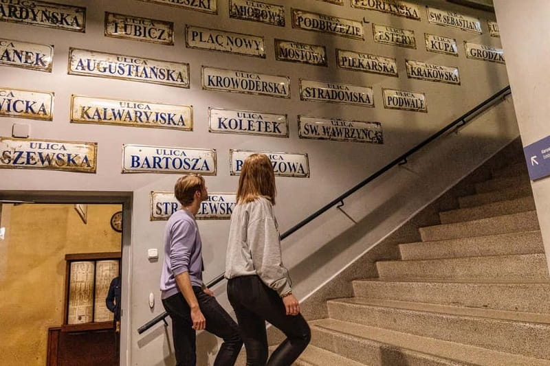 Krakow: Oskar Schindler's Factory Entry Ticket & Guided Tour - What the artifacts and displays add