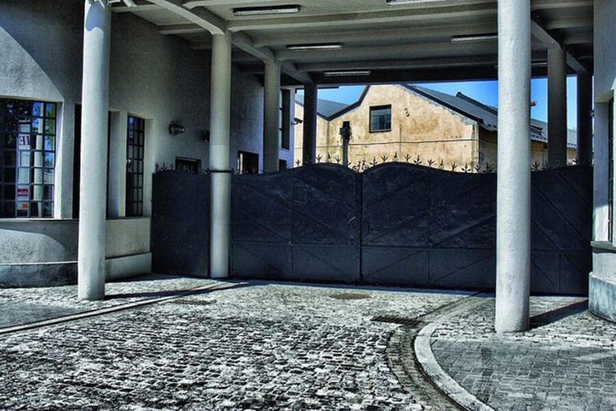Krakow: Oskar Schindler's Factory Guided Tour&Pickup Options - Key points to know before you go
