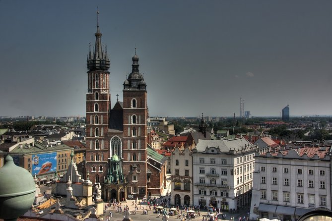 Krakow Private Tour of Kazimierz Including Old Jewish Quarter - Izaak Synagogue and the rhythm of the route