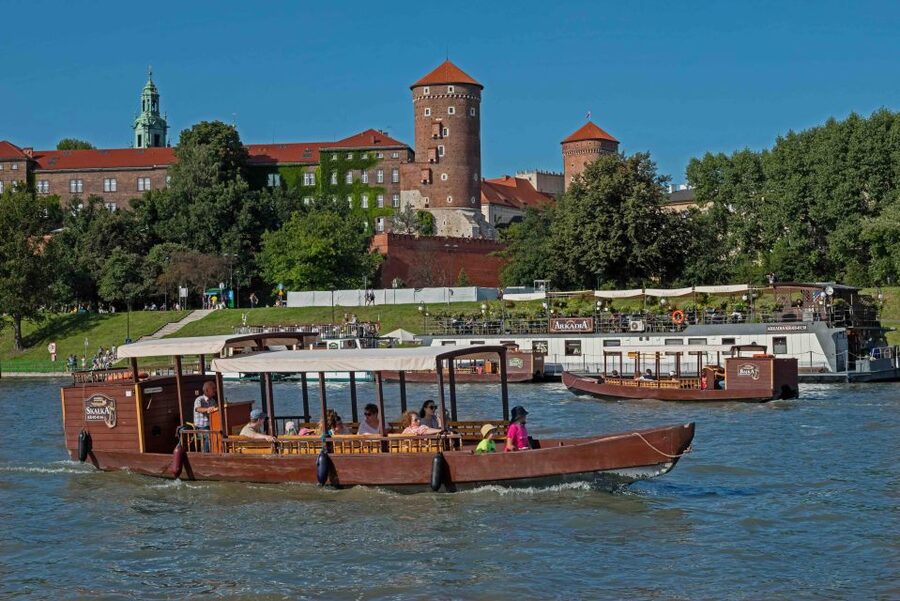 Krakow: Private Traditional Gondola Cruise - Key points to know before you book