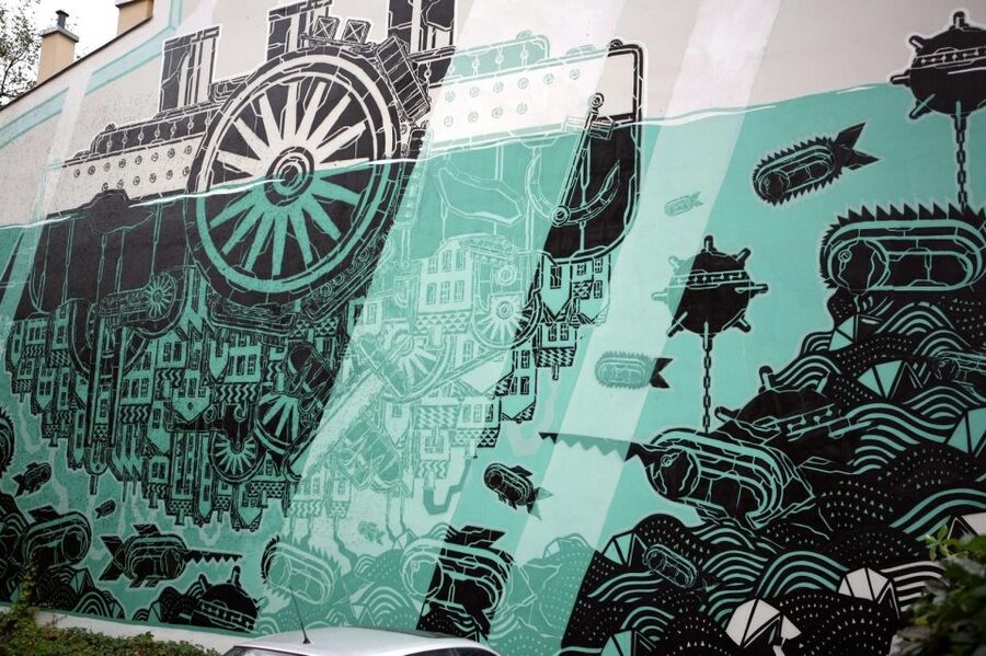 Krakow: Private walking tour on the trail of street art - Forum Przestrzenie and Krakow’s riverfront art