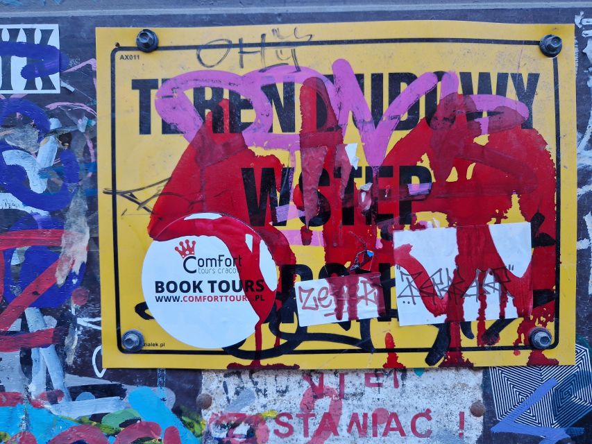 Krakow: Private walking tour on the trail of street art - Plac Nowy, local figures, and smaller works