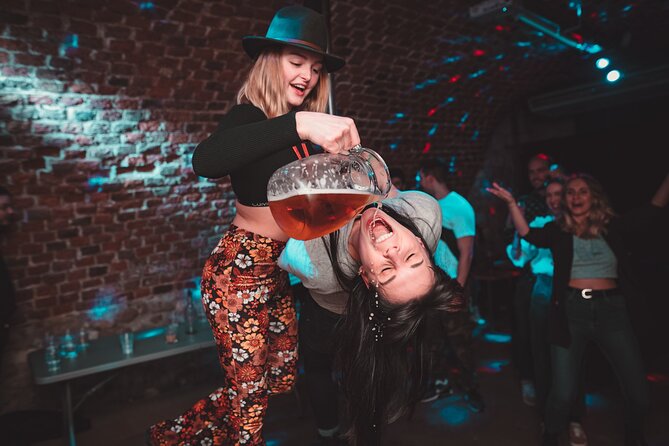 Krakow Pub Crawl with Free Alcohol & Karoake +4 Clubs/Bars - Meeting at St. Wojciech at 10:15 p.m.