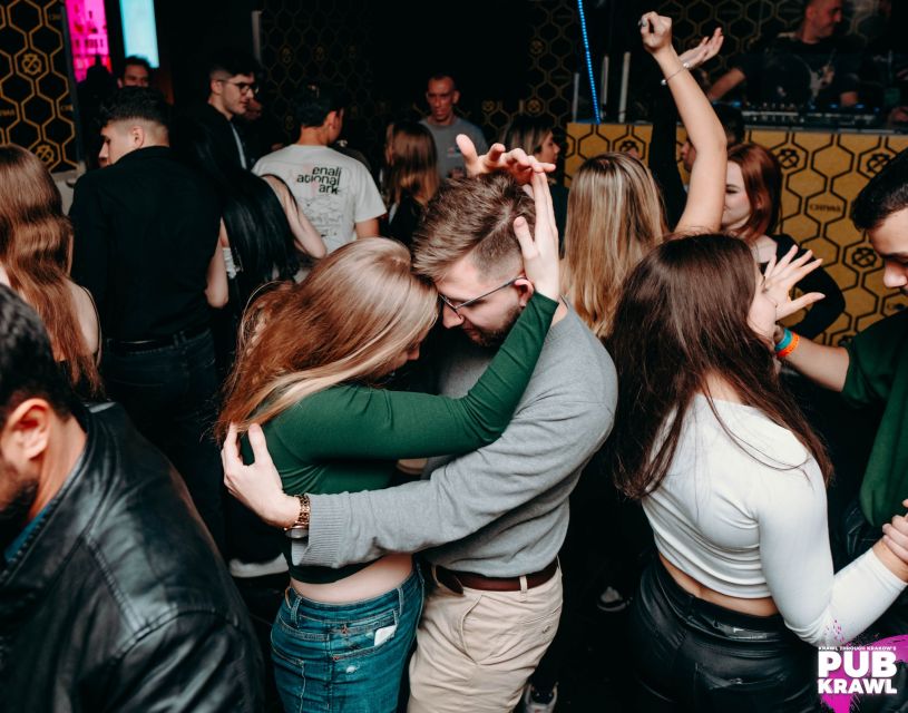Krakow: Pub Crawl with Shots, Drinks & Skip-the-Line Entry - What four hours really means