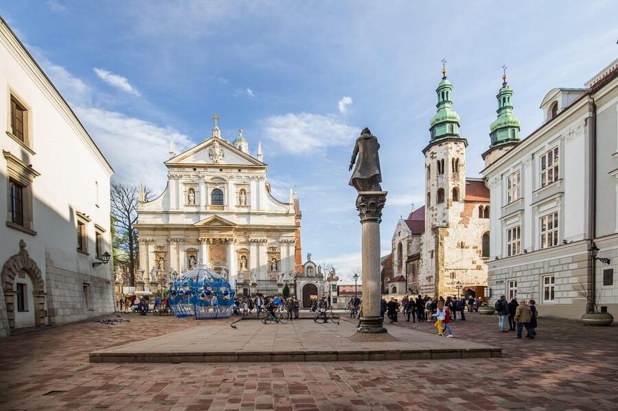 Krakow's Old Town, St. Mary's Basilica & Rynek Underground - Key points at a glance