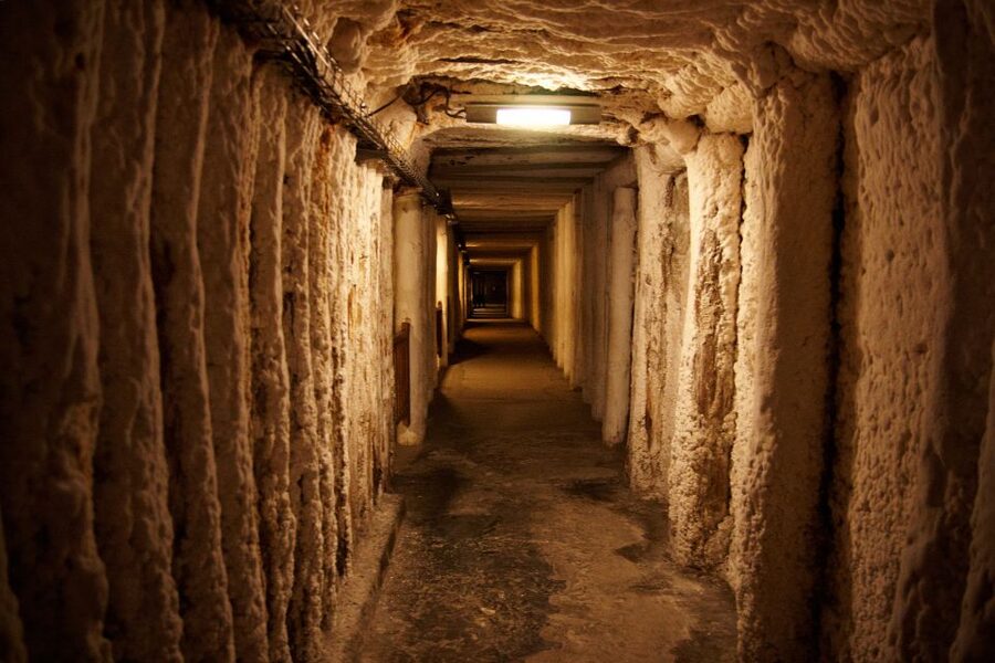 Krakow: Salt Mine Wieliczka Guided Tour Hotel Pickup - A short pause before going underground