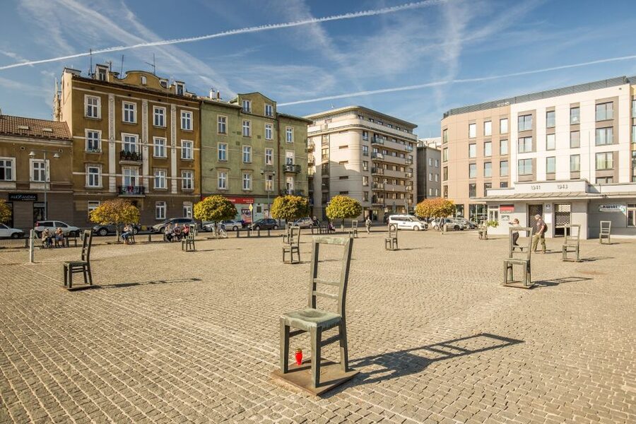 Krakow: Schindler's Factory and Jewish Ghetto Guided Tour - How long the three-hour schedule feels