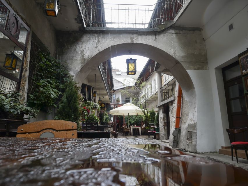 Krakow: Schindler's Factory & Kazimierz Jewish Quarter Tour - Walking through centuries of Jewish Krakow