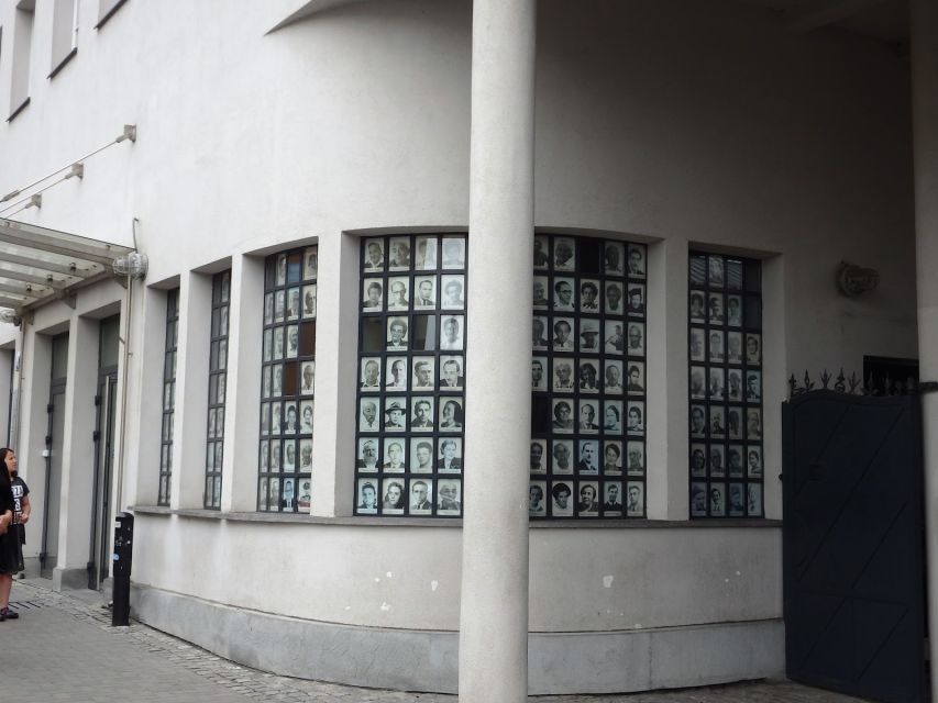 Krakow: Schindler's Factory Museum Guided Tour - Why the guide adds value