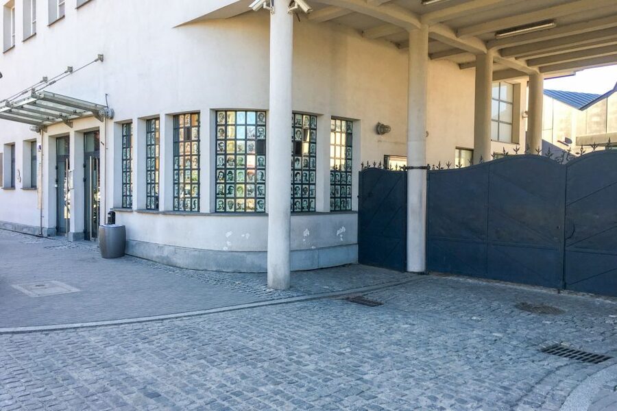 Krakow: Schindler's Factory Tour with Entrance Ticket - What this Schindler’s Factory tour really covers