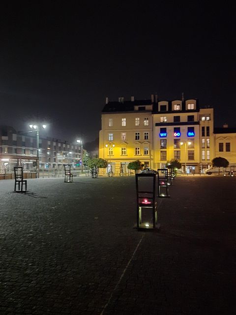 Krakow: Schindler’s List Filming Locations Guided Tour - Across the river to Podgórze and the former Ghetto area