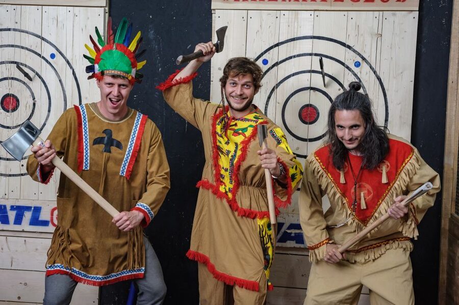 Kraków: Shurikens, Kunais, Knives, Tomahawks, Axes, Shooting - Tomahawks bring a different feel