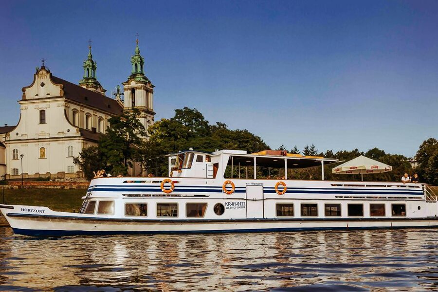 Krakow: Sightseeing Cruise by Vistula River - What the commentary adds, and where it falls short