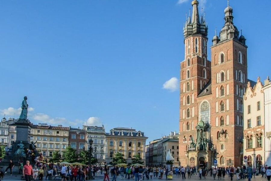 Krakow: Skip the Line Underground Museum & Old Town Private - Meeting at Zara and handling the timed entrance