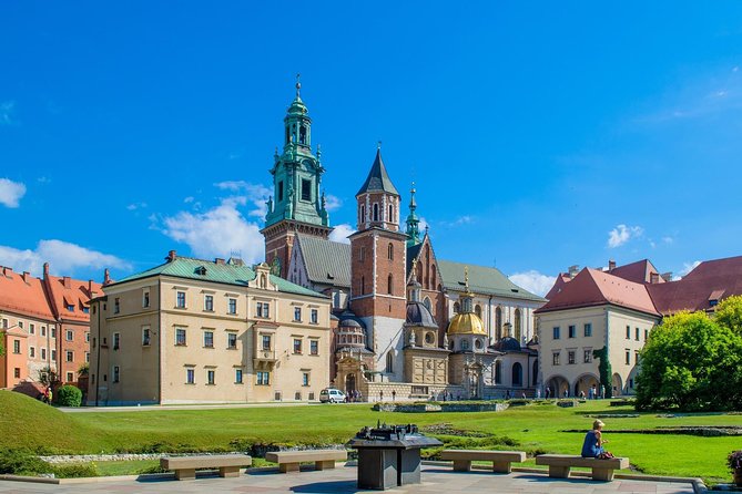 Krakow Skip The Line Wawel Castle and Cathedral Private Tour - Inside the Royal State Rooms with a private guide